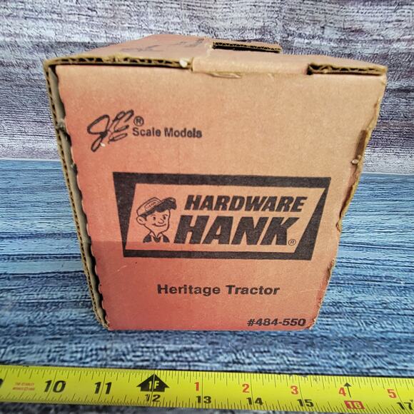 Vtg Scale Models 1/16 IH Farmall Model M first edition Hank Hardware n/frontend - Picture 8 of 10